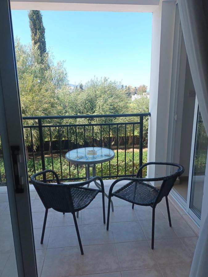 Apartment Oasis Polis 外观 照片