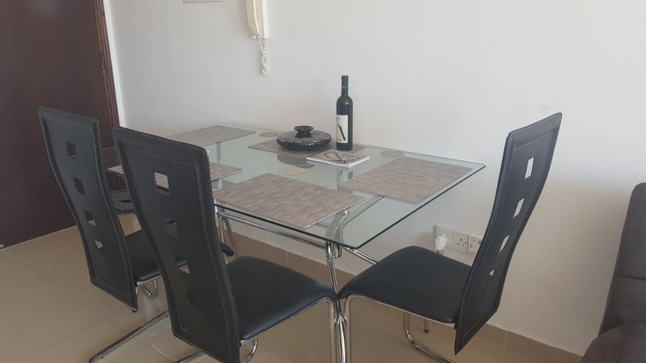 Apartment Oasis Polis 外观 照片