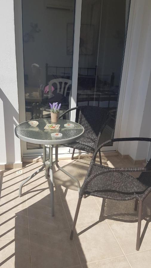 Apartment Oasis Polis 外观 照片