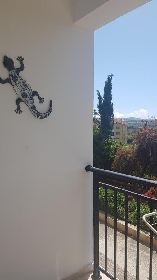 Apartment Oasis Polis 外观 照片